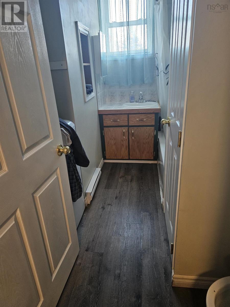 332 Cormier Street, New Waterford, Nova Scotia  B1H 3W5 - Photo 21 - 202403588