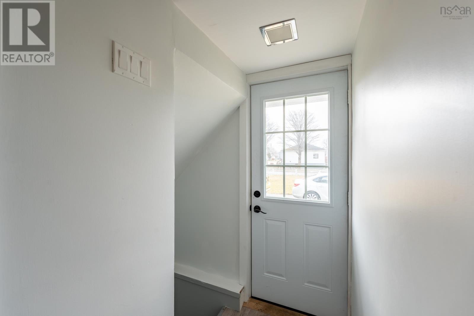 60 Green Street, Yarmouth, Nova Scotia  B5A 1Z5 - Photo 11 - 202403626