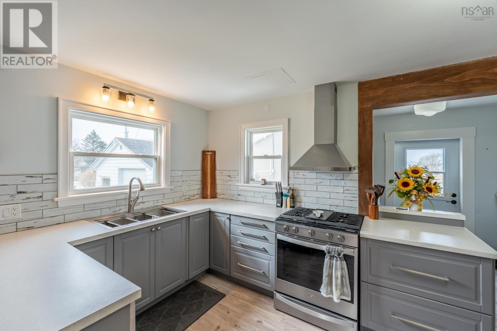 60 Green Street, Yarmouth, Nova Scotia  B5A 1Z5 - Photo 12 - 202403626