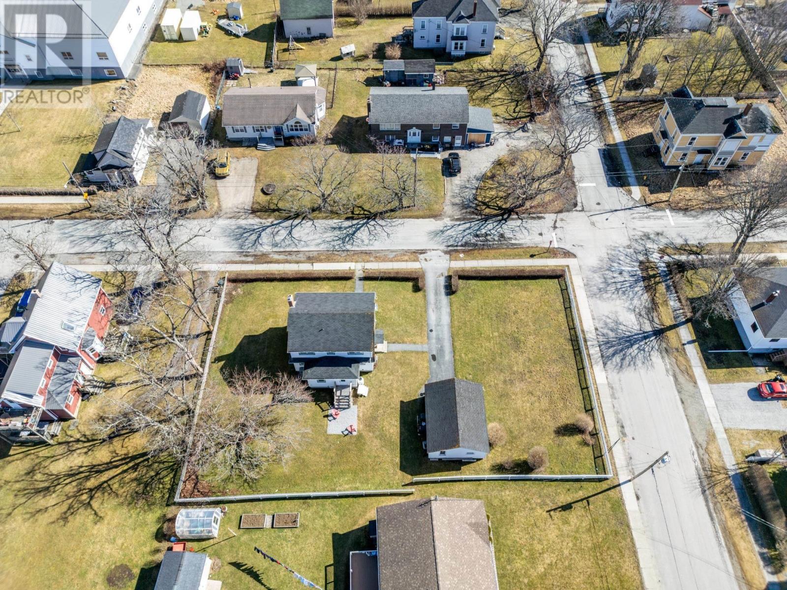 60 Green Street, Yarmouth, Nova Scotia  B5A 1Z5 - Photo 8 - 202403626