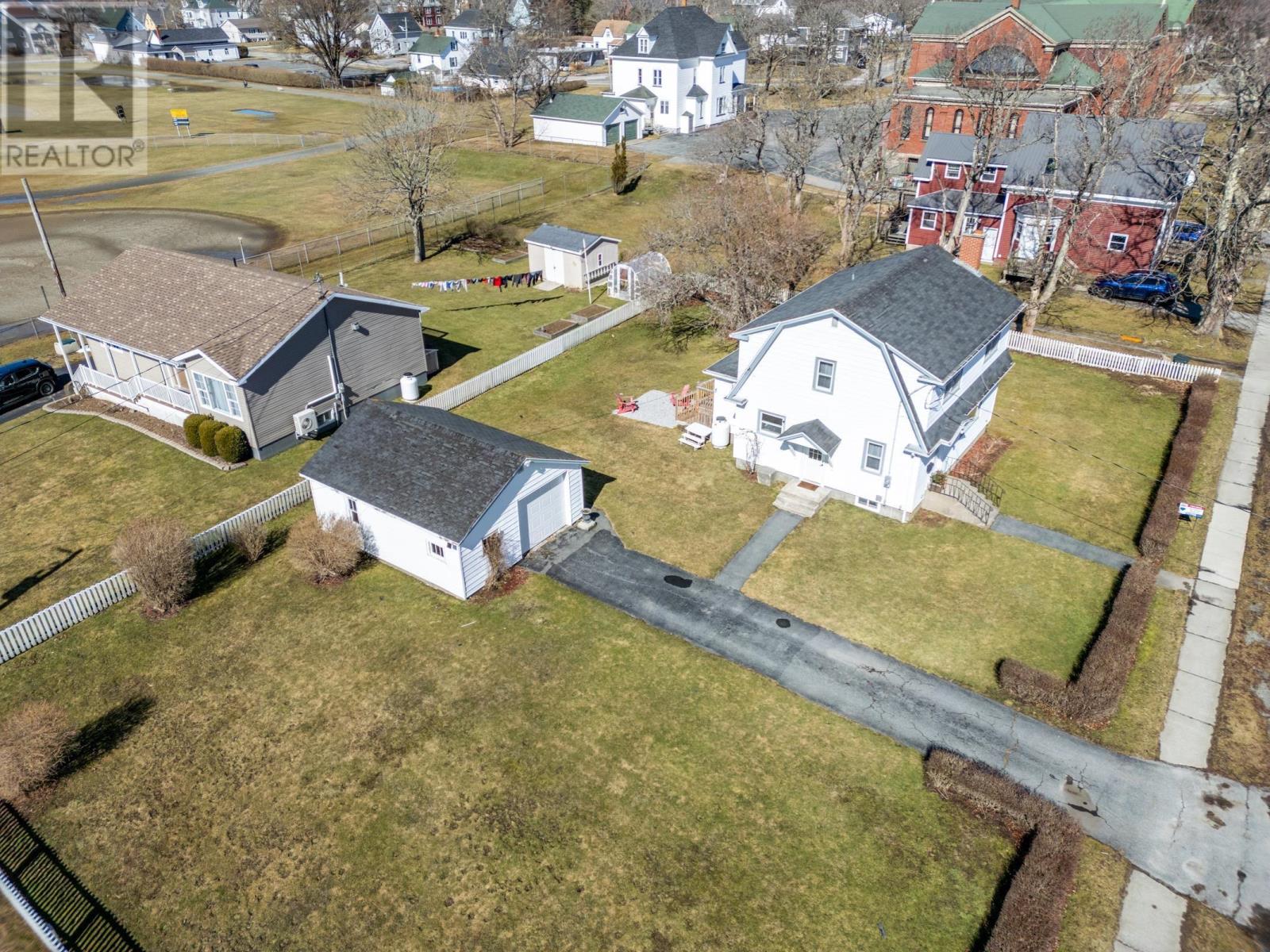 60 Green Street, Yarmouth, Nova Scotia  B5A 1Z5 - Photo 9 - 202403626