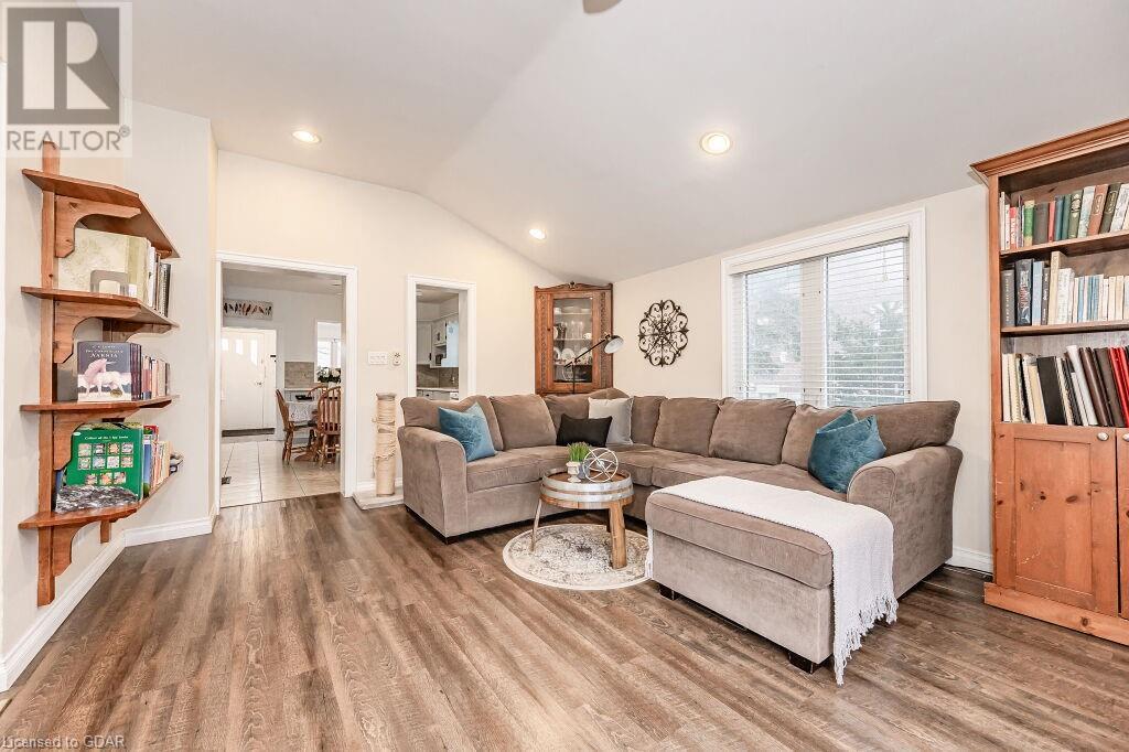 60 Queensway Drive, St. Jacobs, Ontario  N0B 2N0 - Photo 7 - 40546901