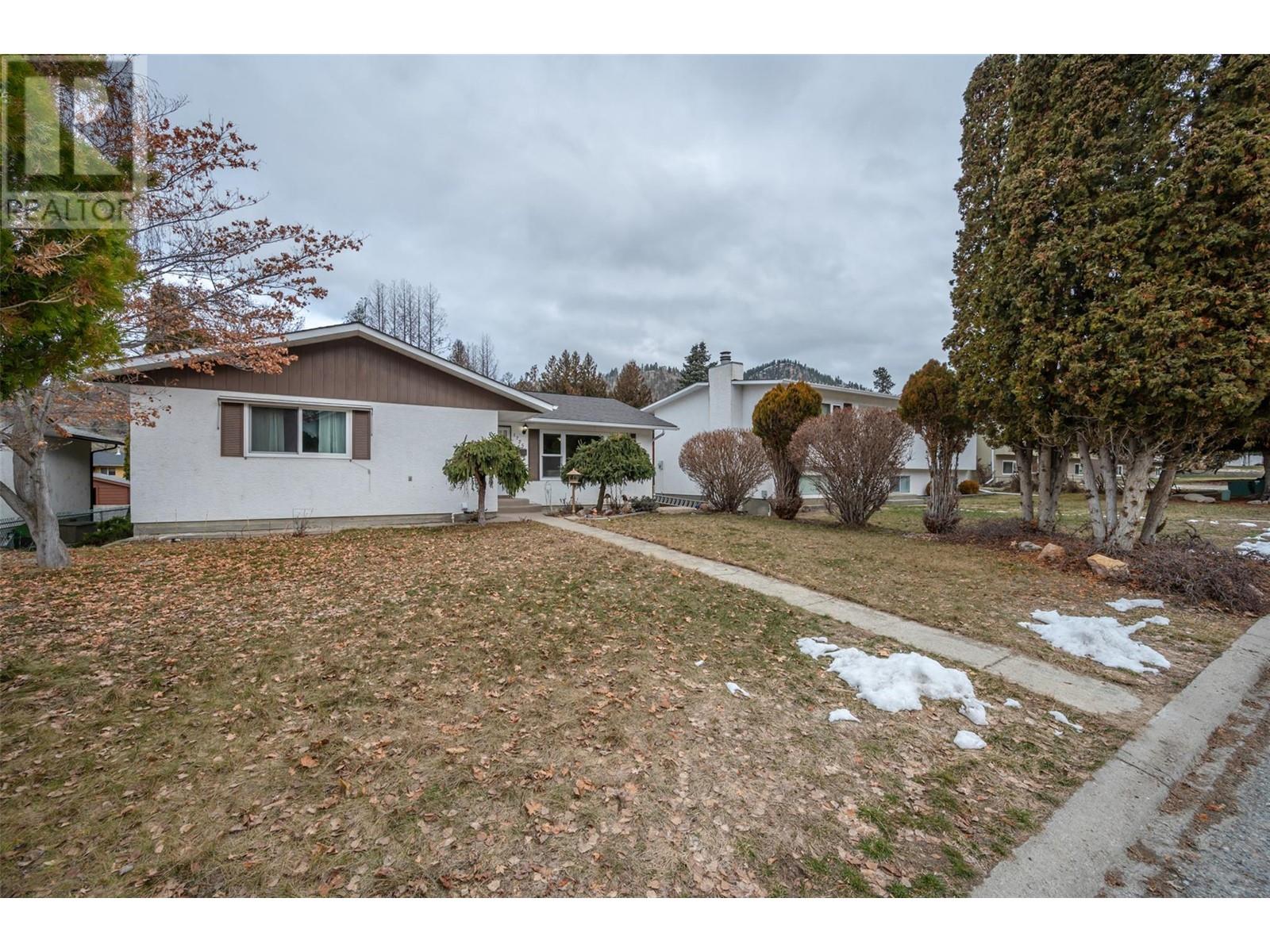 1725 Duncan Avenue E Penticton Photo 31