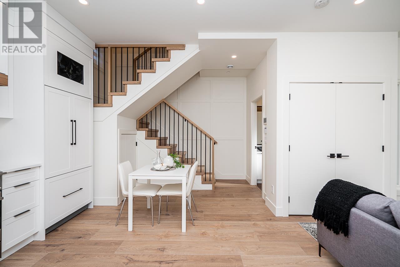2 2794 Horley Street, Vancouver, British Columbia  V5R 4R8 - Photo 4 - R2854311