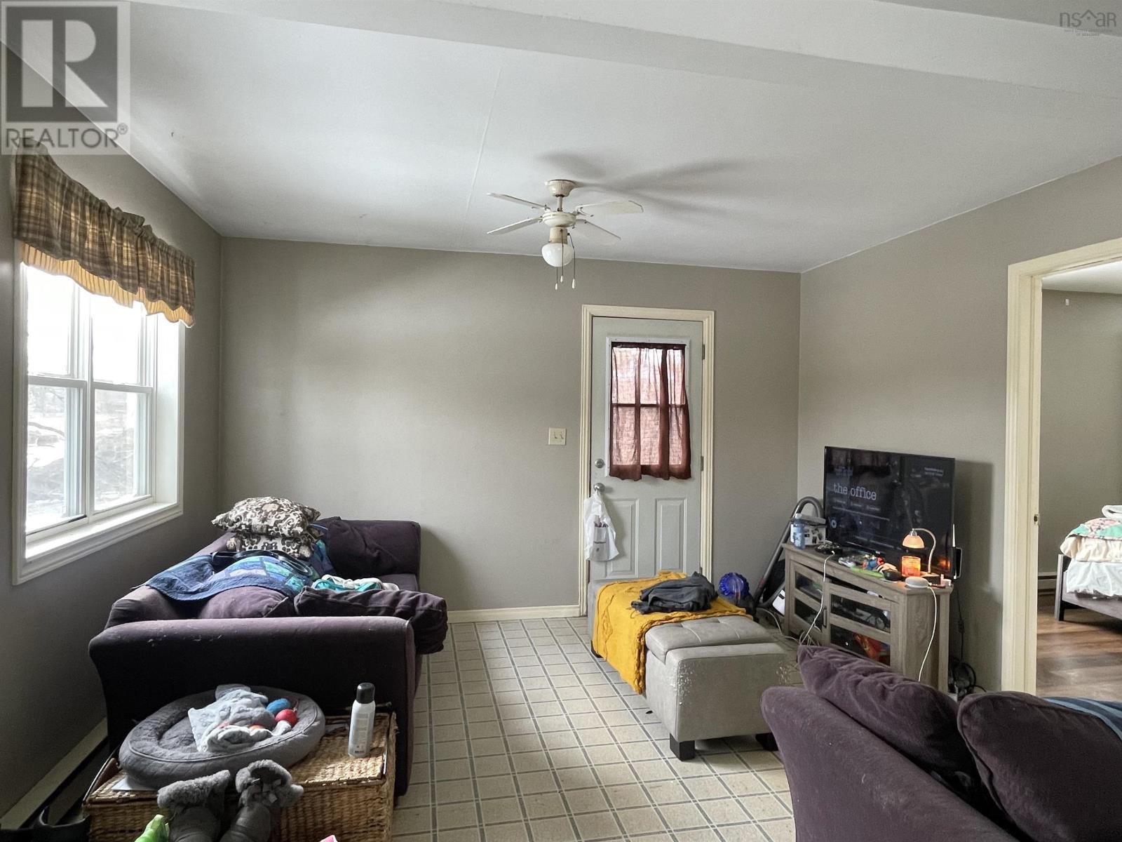 1045 / 1047 Upper Church Street, North Kentville, Nova Scotia  B4N 3V7 - Photo 13 - 202403593