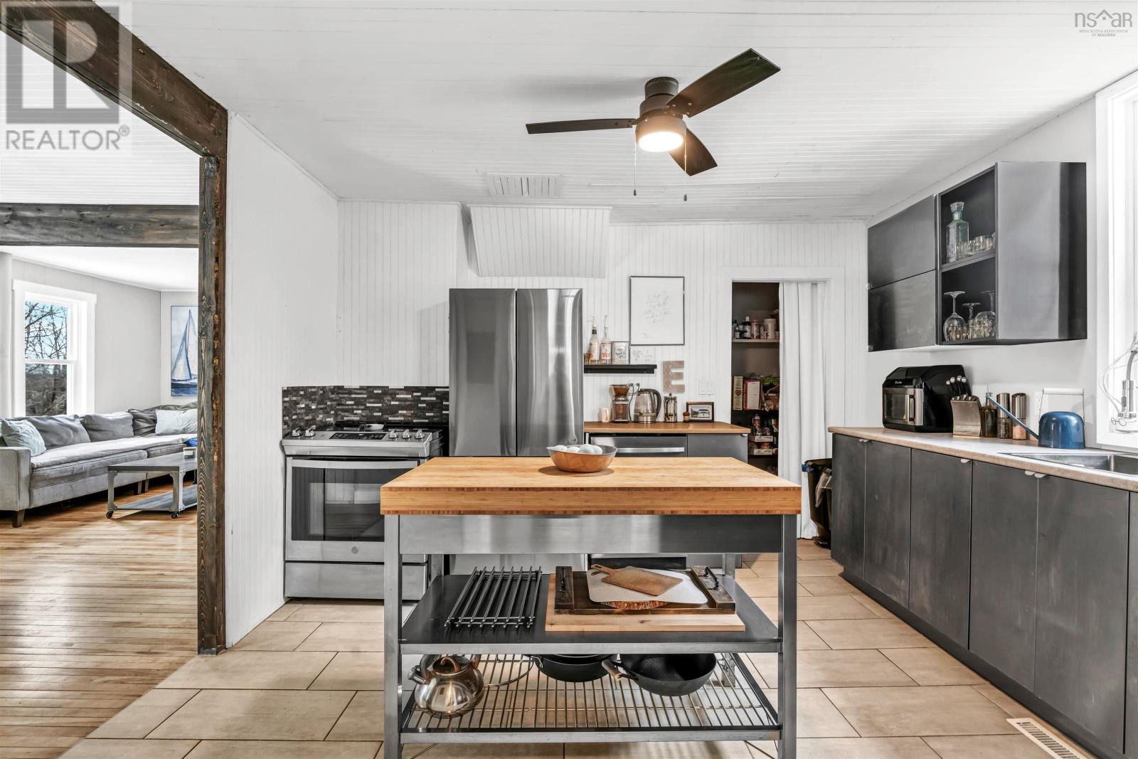 284 East River Road, Sheet Harbour, Nova Scotia  B0J 3B0 - Photo 12 - 202403642