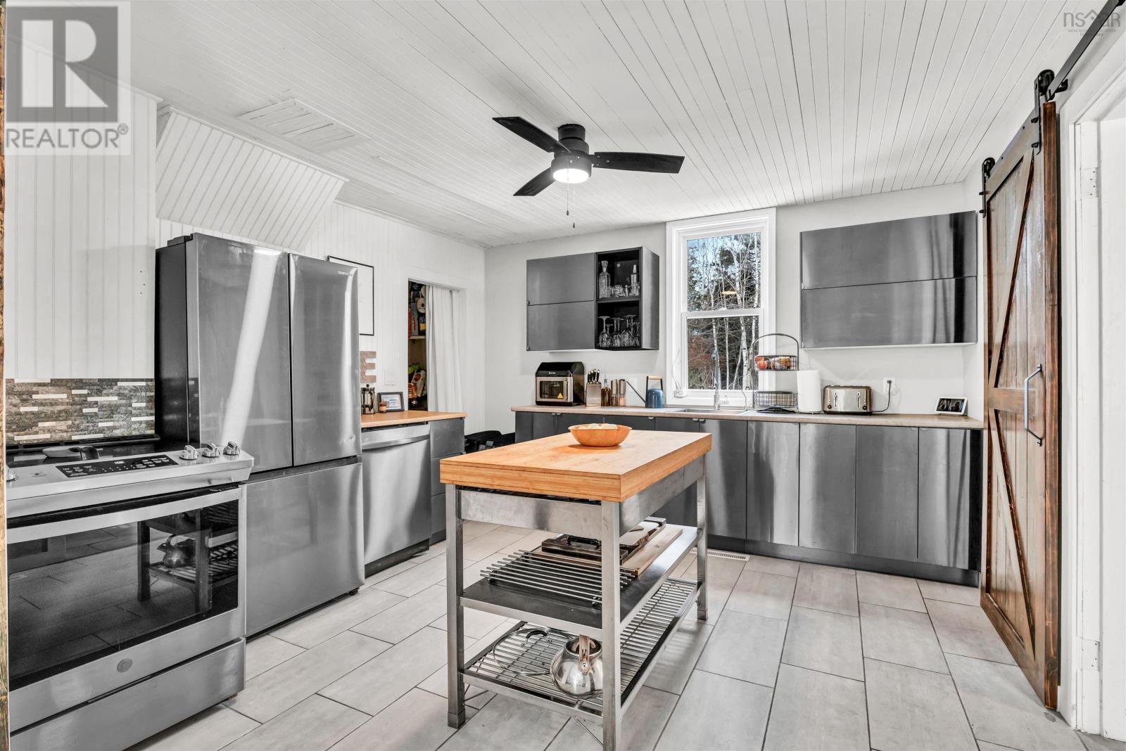 284 East River Road, Sheet Harbour, Nova Scotia  B0J 3B0 - Photo 19 - 202403642