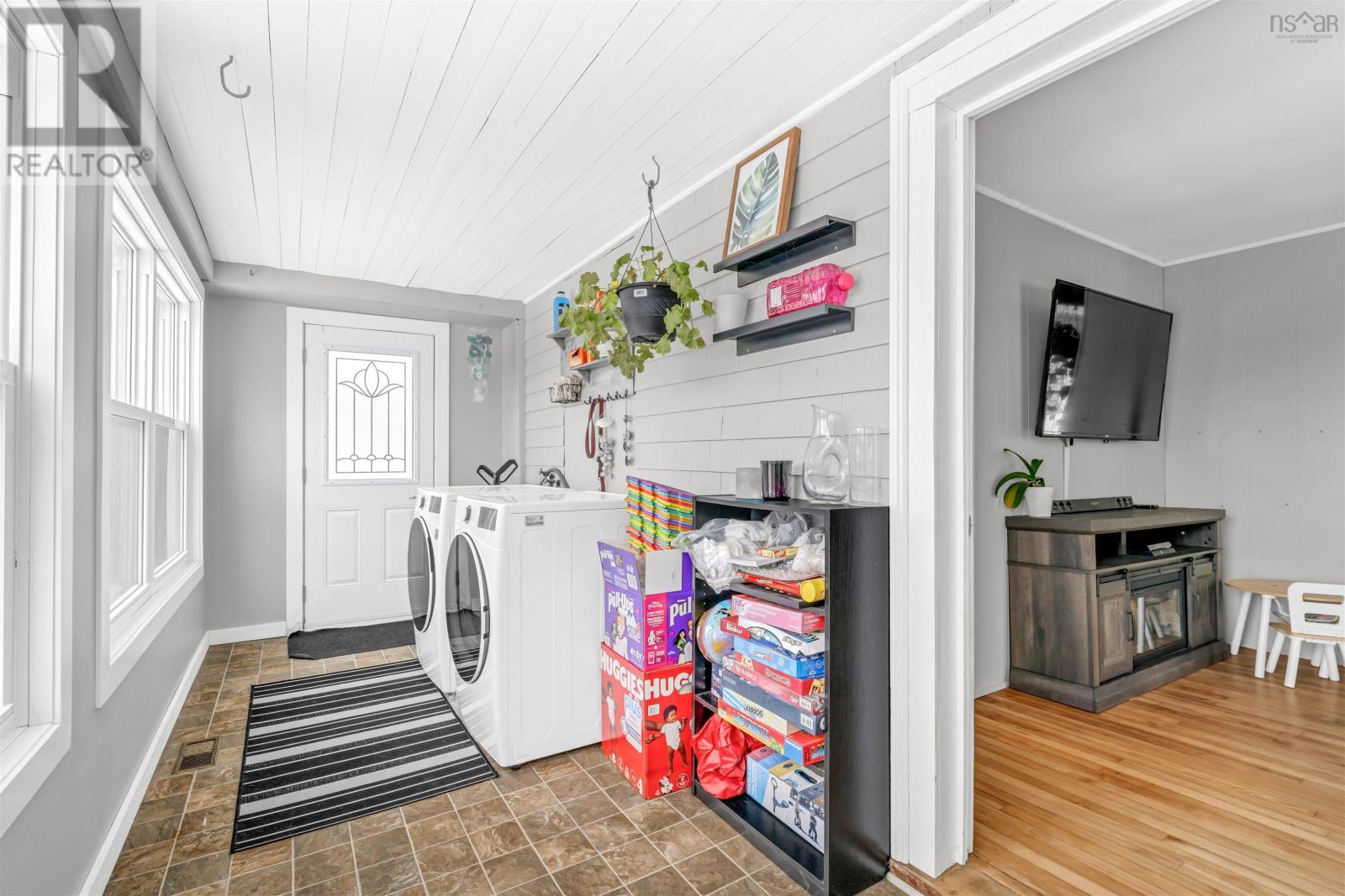 284 East River Road, Sheet Harbour, Nova Scotia  B0J 3B0 - Photo 7 - 202403642