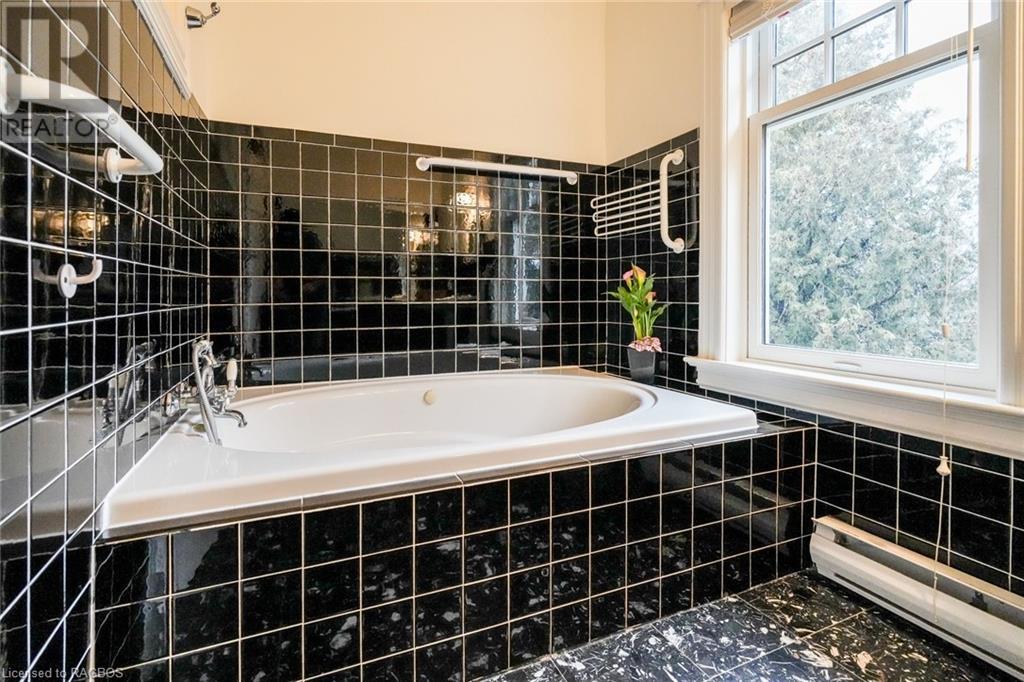 356601 The Blue Mountains-Euphrasia Townline, Town Of Blue Mountains, Ontario  N0H 1J0 - Photo 28 - 40547400