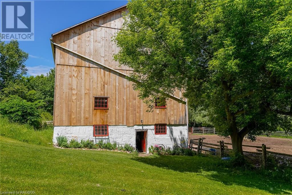 356601 The Blue Mountains-Euphrasia Townline, Town Of Blue Mountains, Ontario  N0H 1J0 - Photo 35 - 40547400