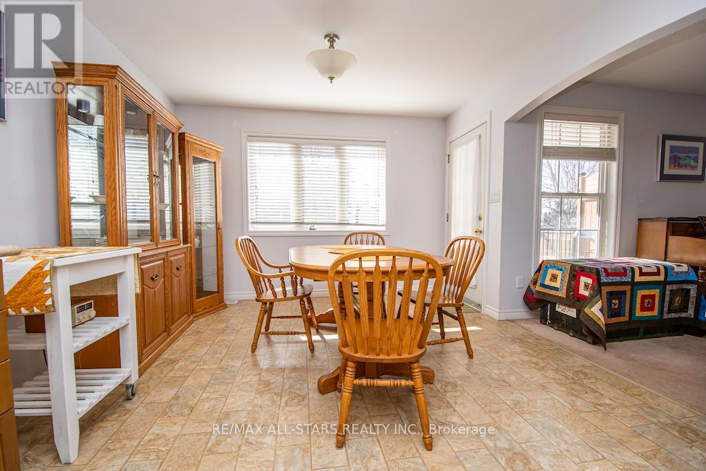 23 Parkside Dr, Kawartha Lakes, Ontario  K9V 5X9 - Photo 8 - X8102618