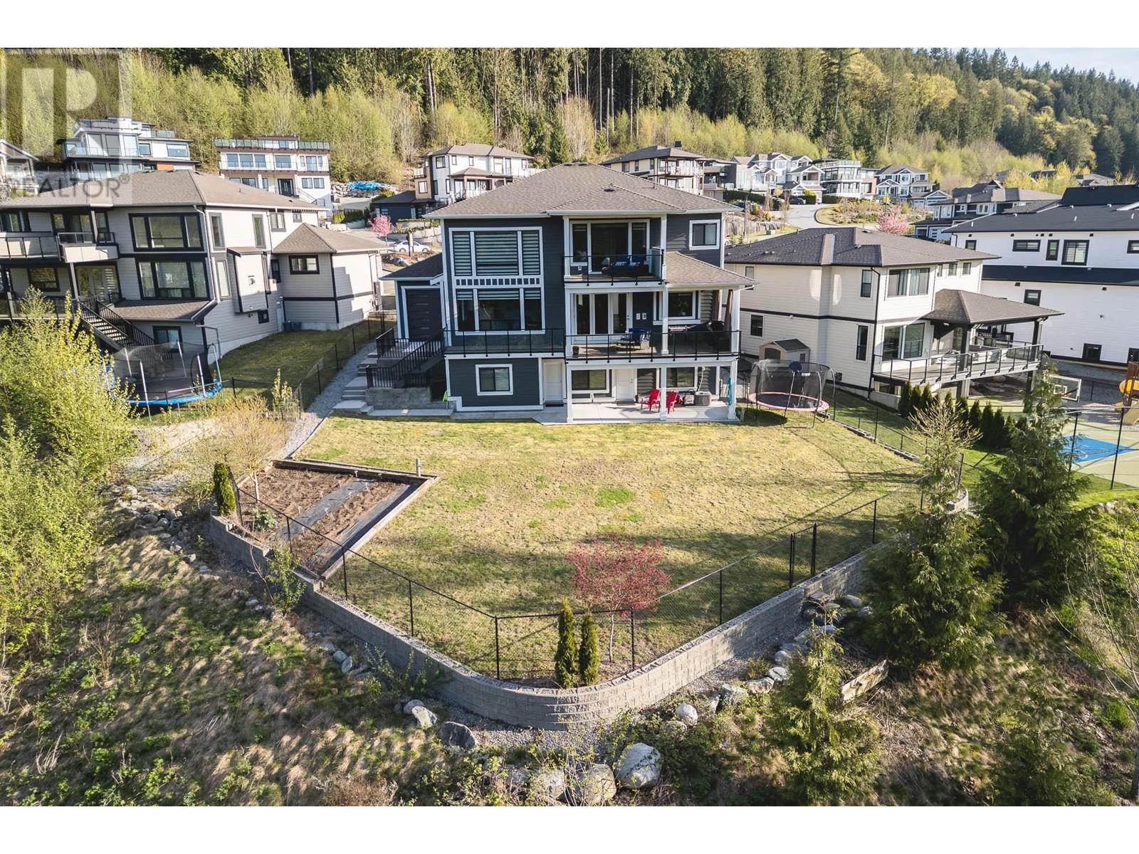 11043 Carmichael Street, Maple Ridge, British Columbia  V2W 0H3 - Photo 5 - R2854421