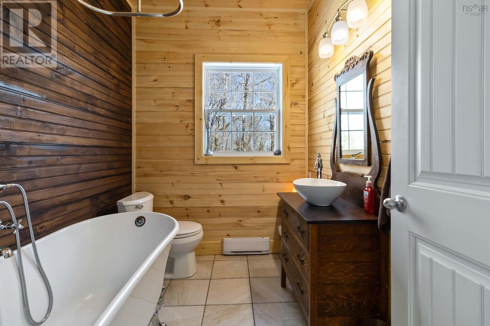 82 Uhlman Point Road, Molega North, Nova Scotia  B0T 1X0 - Photo 17 - 202403655