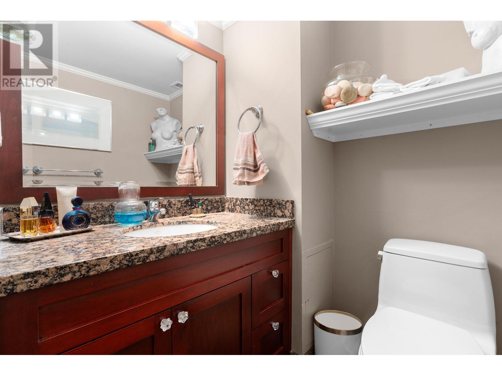 903 1745 Esquimalt Avenue, West Vancouver, British Columbia  V7V 1R7 - Photo 24 - R2854500