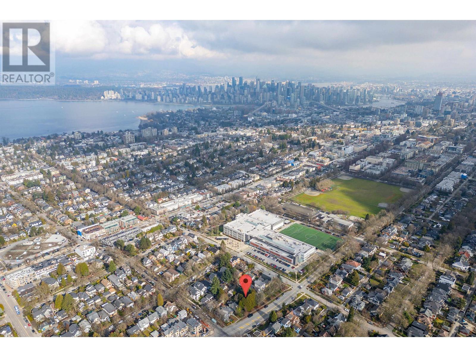 2635 W 12th Avenue, Vancouver, British Columbia  V6K 2P4 - Photo 10 - R2854515
