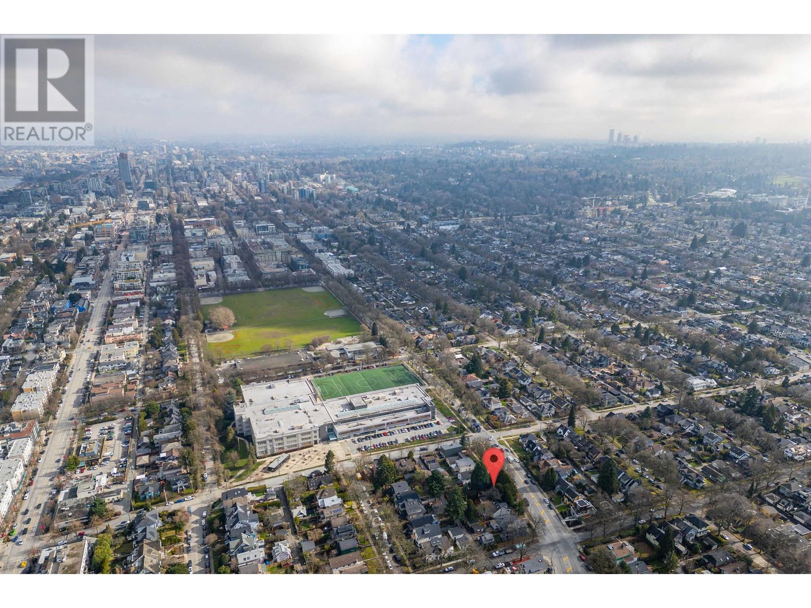 2635 W 12th Avenue, Vancouver, British Columbia  V6K 2P4 - Photo 11 - R2854515