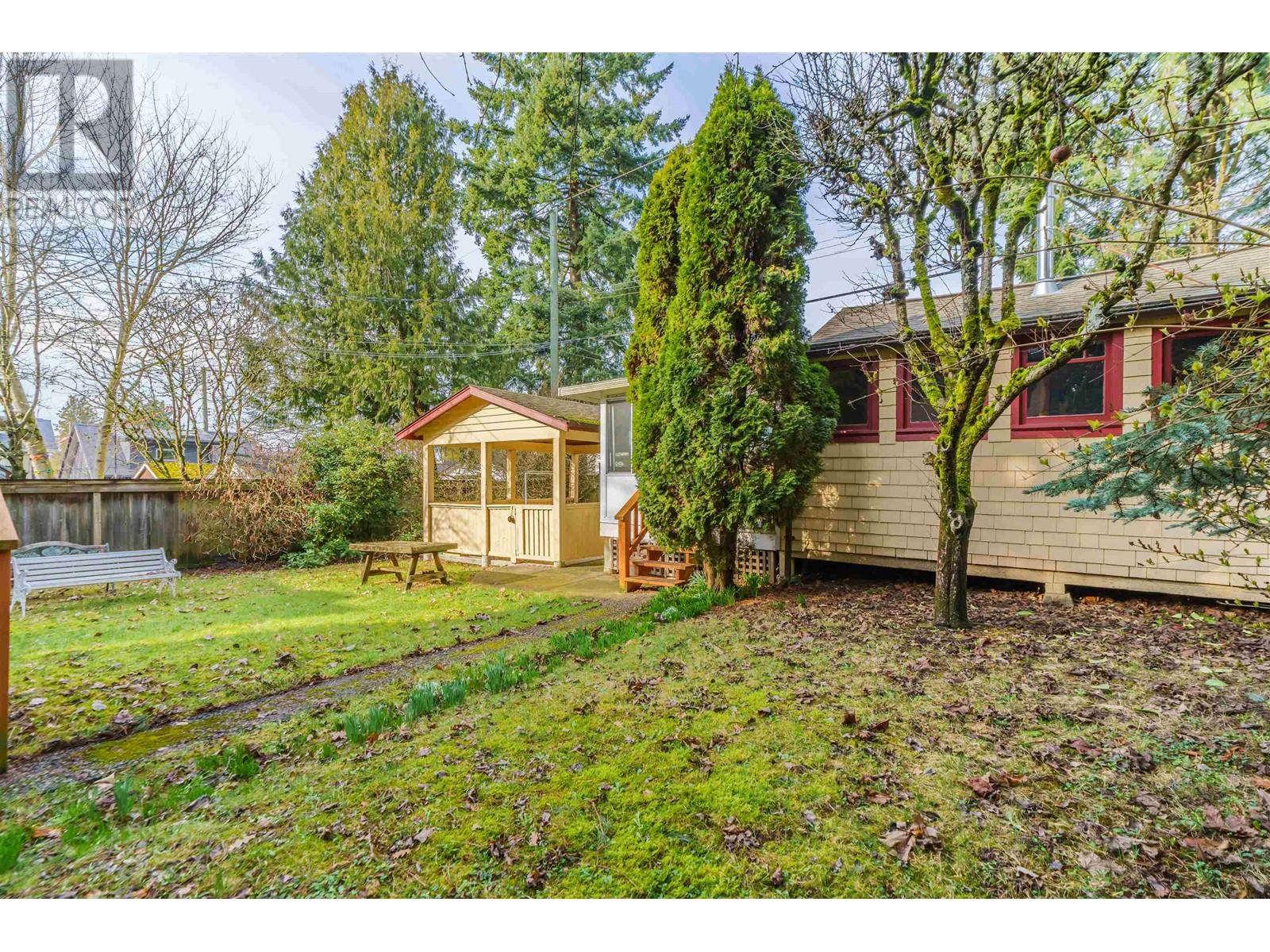 2635 W 12th Avenue, Vancouver, British Columbia  V6K 2P4 - Photo 30 - R2854515
