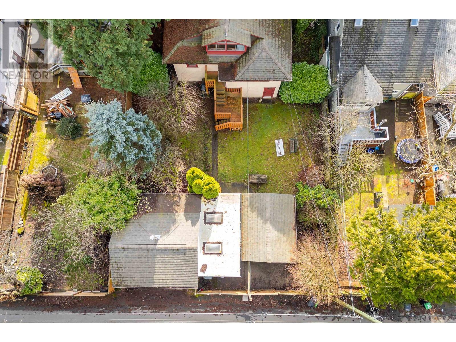 2635 W 12th Avenue, Vancouver, British Columbia  V6K 2P4 - Photo 4 - R2854515