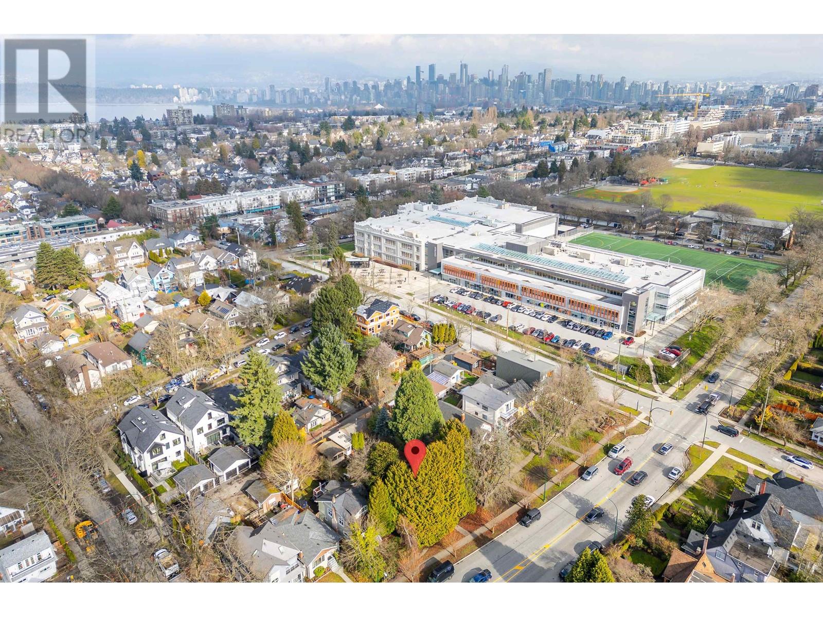 2635 W 12th Avenue, Vancouver, British Columbia  V6K 2P4 - Photo 6 - R2854515
