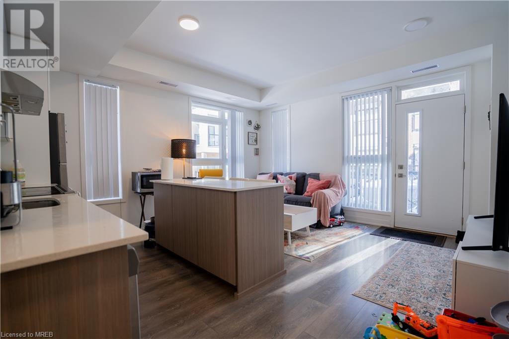 100 Canon Jackson Drive Drive Unit# 64, Toronto, Ontario  M6M 0C1 - Photo 8 - 40546874