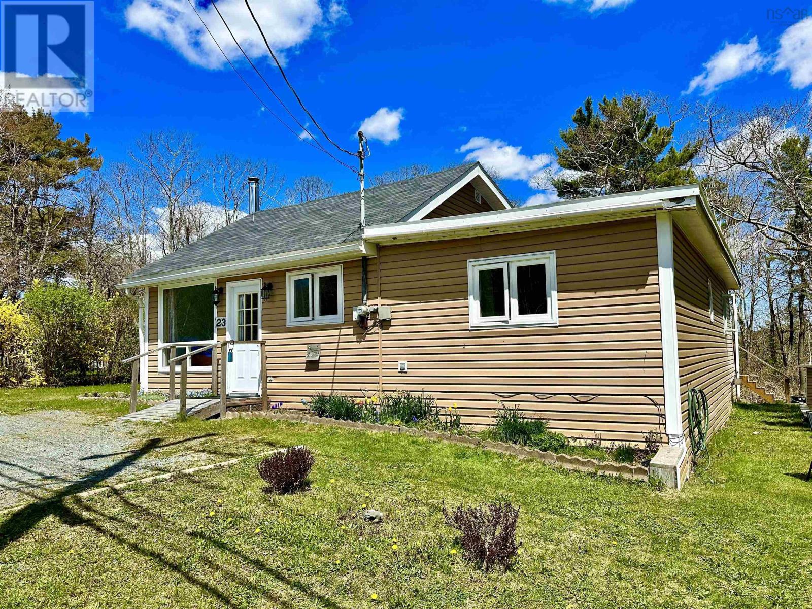 23 Windsor Junction Road, Windsor Junction, Nova Scotia  B2T 1G7 - Photo 2 - 202403661