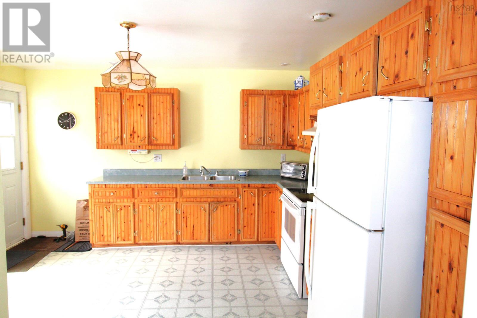 23 Windsor Junction Road, Windsor Junction, Nova Scotia  B2T 1G7 - Photo 3 - 202403661