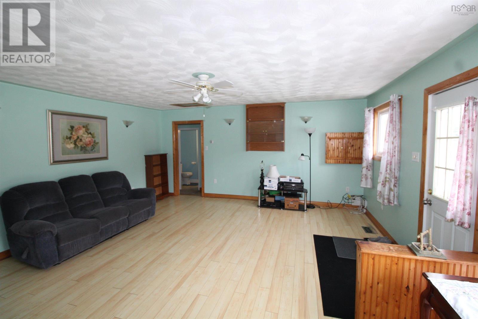 23 Windsor Junction Road, Windsor Junction, Nova Scotia  B2T 1G7 - Photo 8 - 202403661