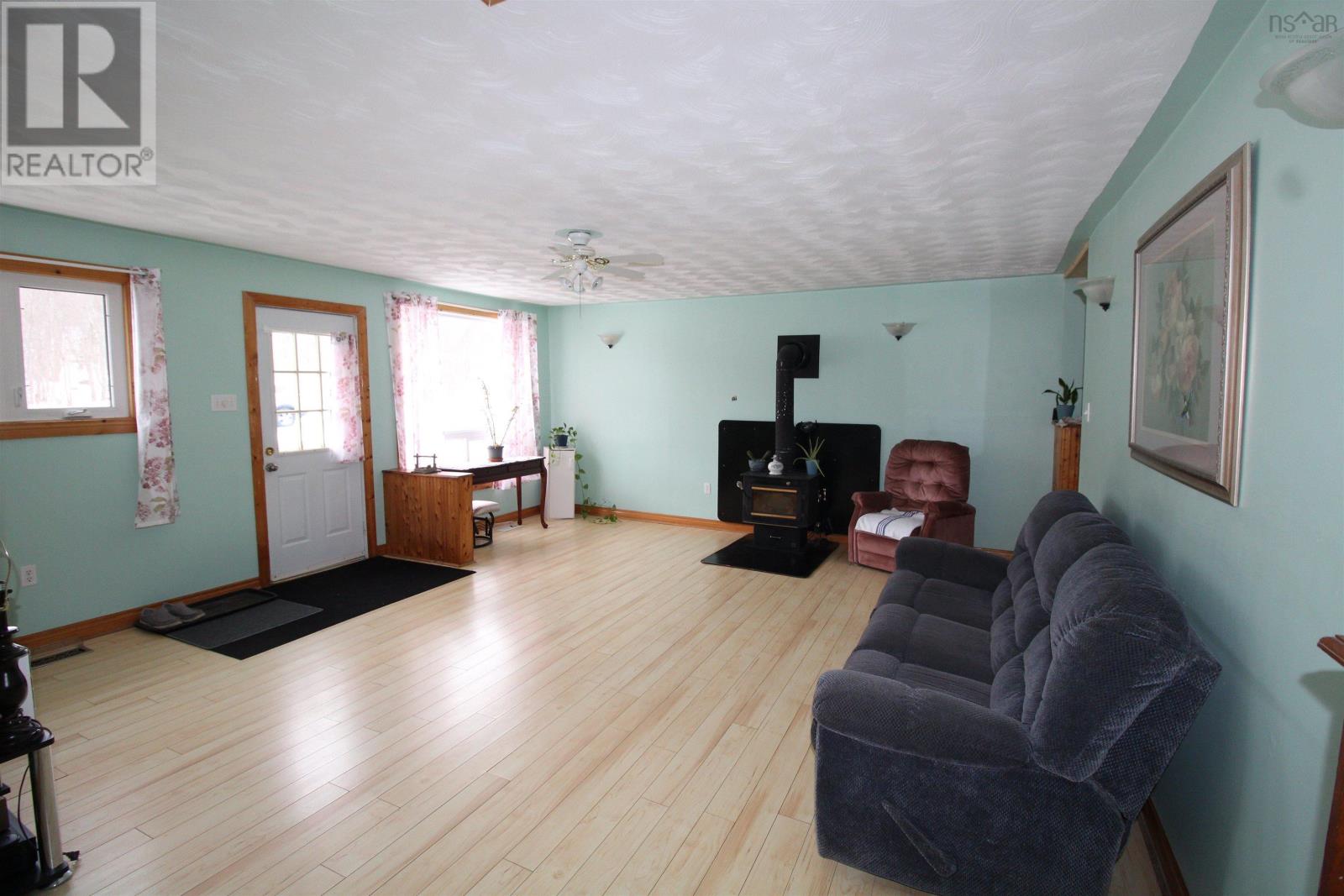 23 Windsor Junction Road, Windsor Junction, Nova Scotia  B2T 1G7 - Photo 9 - 202403661