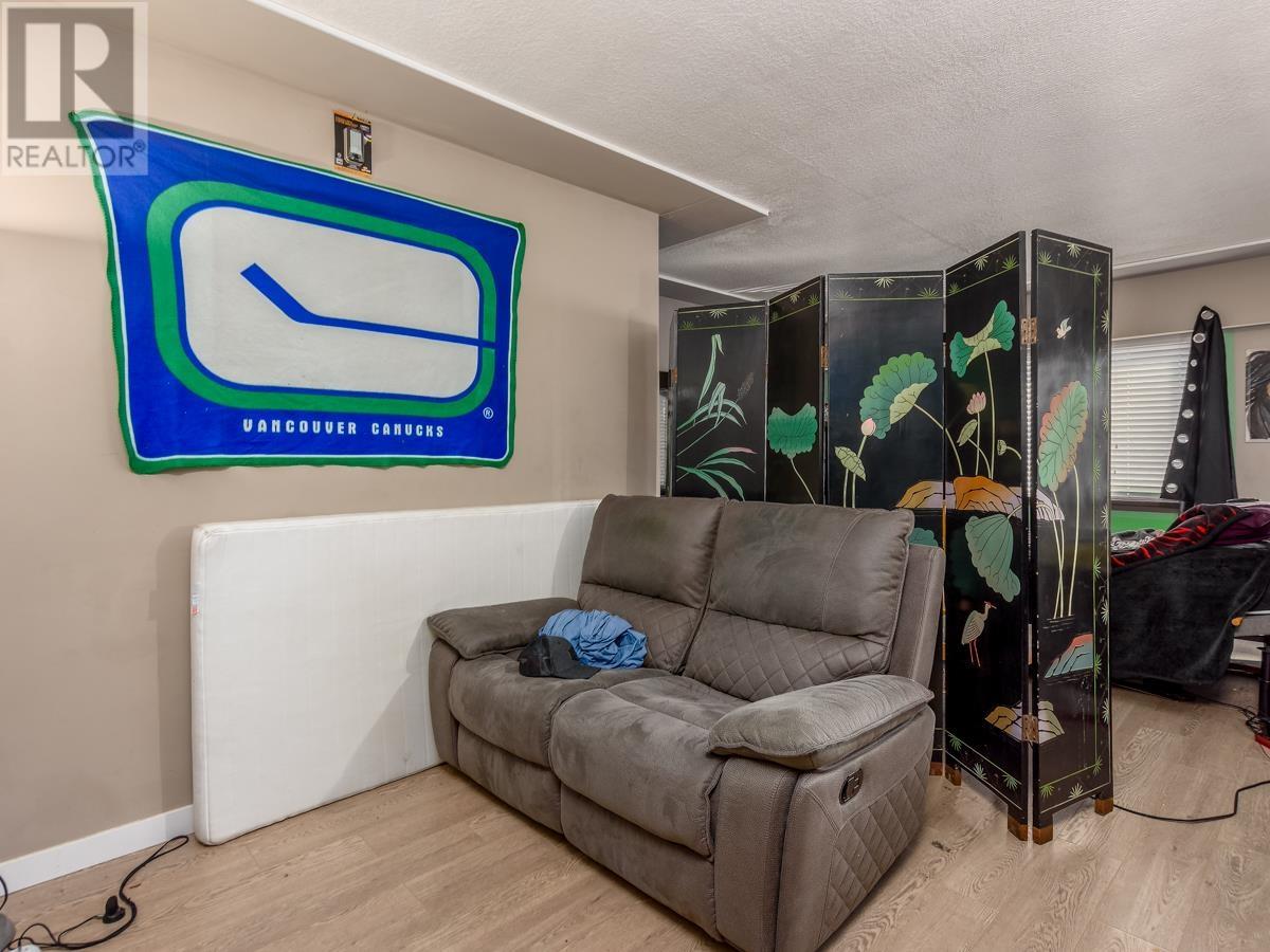 6653 Main Street, Vancouver, British Columbia  V5X 3H3 - Photo 14 - C8058000