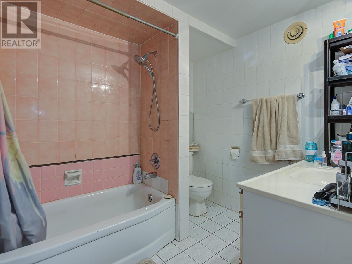 6653 Main Street, Vancouver, British Columbia  V5X 3H3 - Photo 17 - C8058000