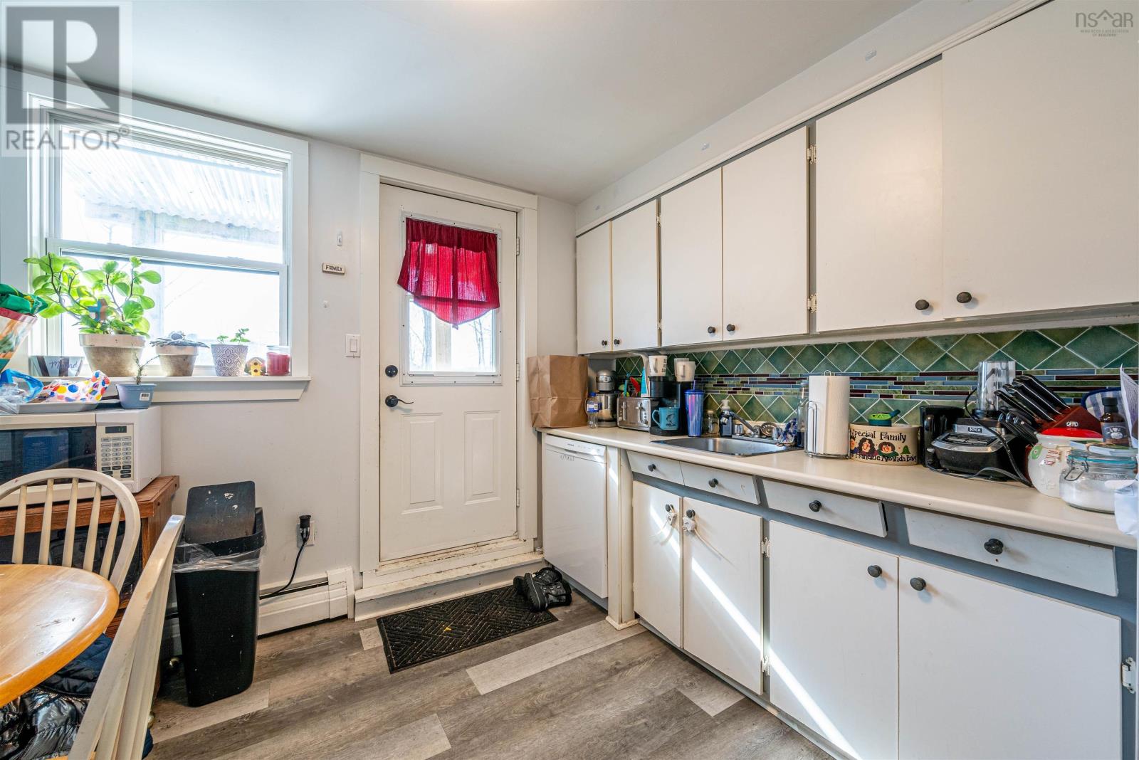 28 Hillcrest Avenue, Sackville, Nova Scotia  B4C 1X1 - Photo 34 - 202403665