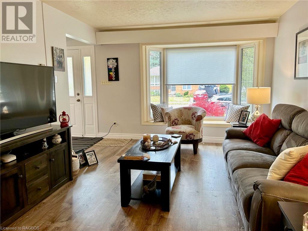 415 Waterloo Street, Port Elgin, Ontario  N0H 2C1 - Photo 3 - 40547395