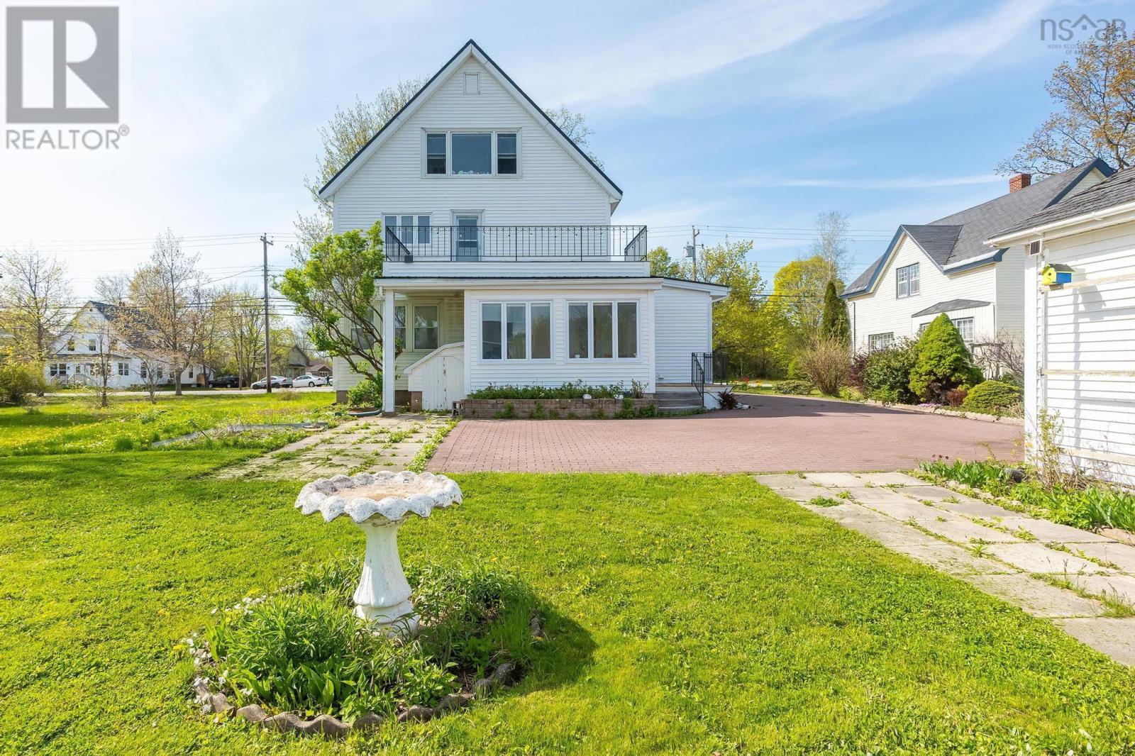 370 Main Street, Middleton, Nova Scotia  B0S 1P0 - Photo 3 - 202403675