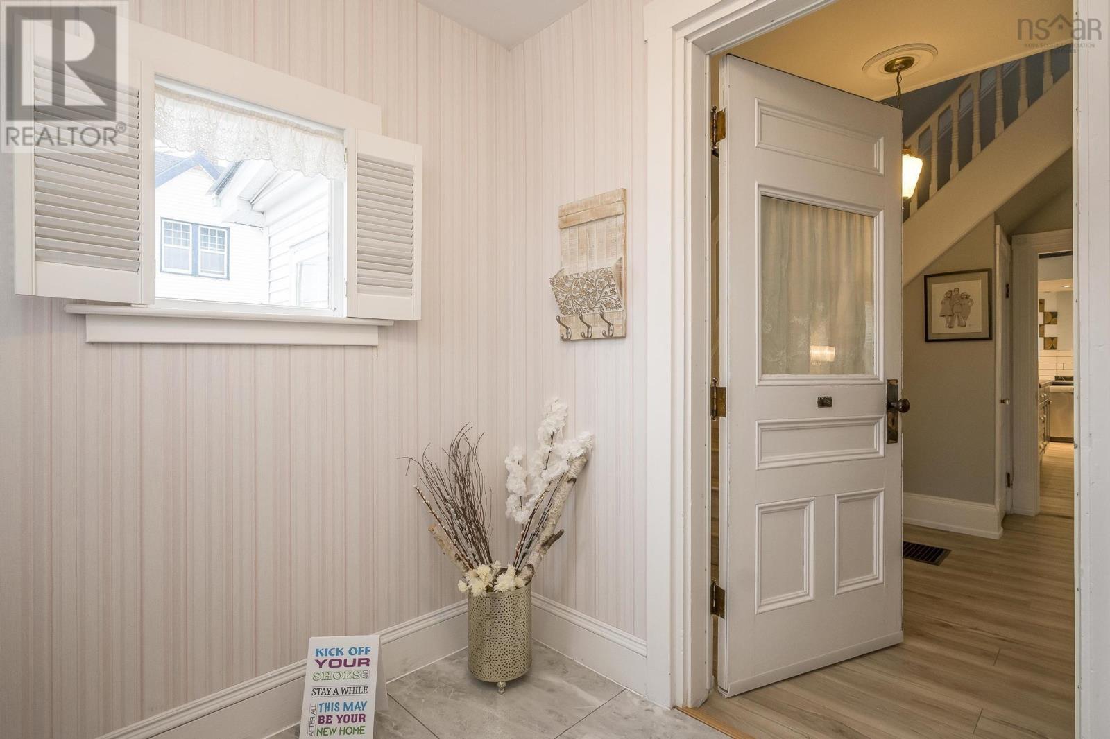 370 Main Street, Middleton, Nova Scotia  B0S 1P0 - Photo 5 - 202403675