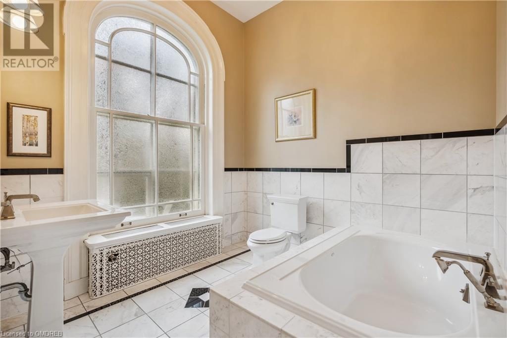 30 South Street W, Hamilton, Ontario  L9H 4C5 - Photo 31 - 40515898