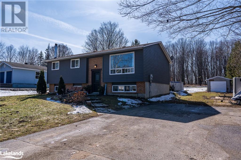 10 Conder Drive, Warminster, Ontario L0K 1E0 (26568388) Bay