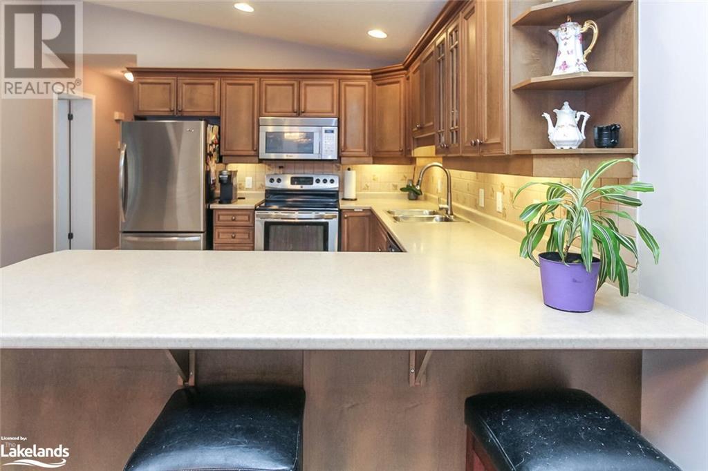 8 Pennsylvania Avenue, Wasaga Beach, Ontario  L9Z 3A8 - Photo 16 - 40546577