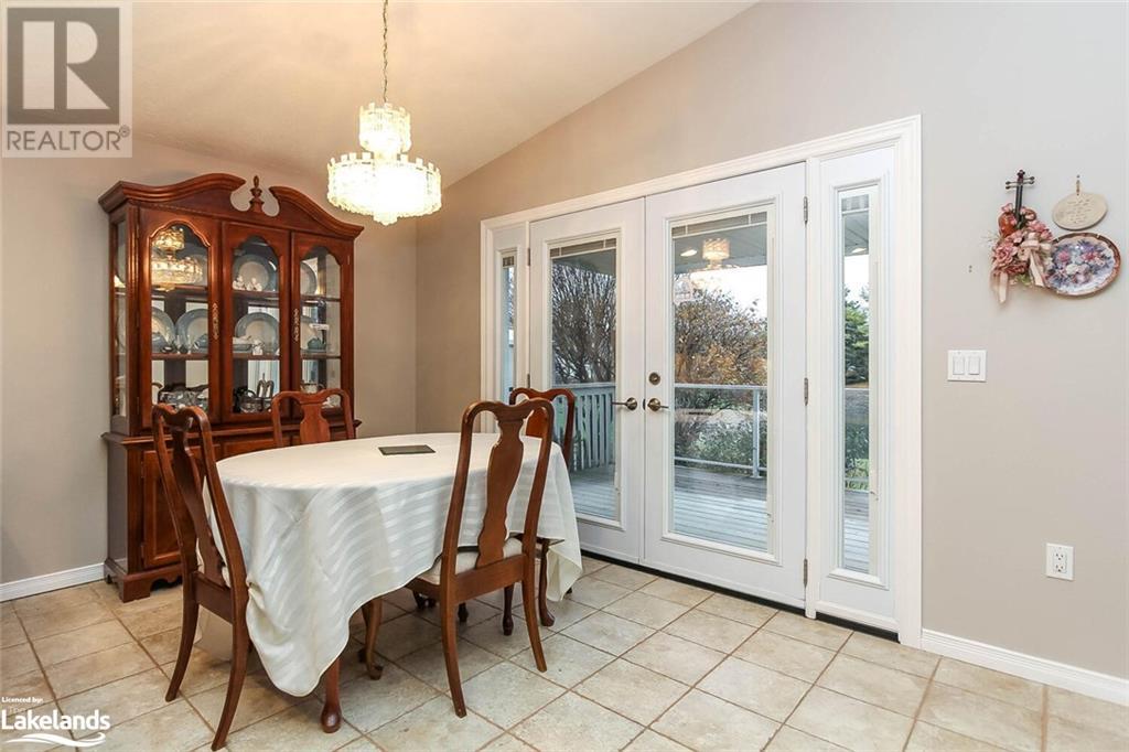 8 Pennsylvania Avenue, Wasaga Beach, Ontario  L9Z 3A8 - Photo 18 - 40546577