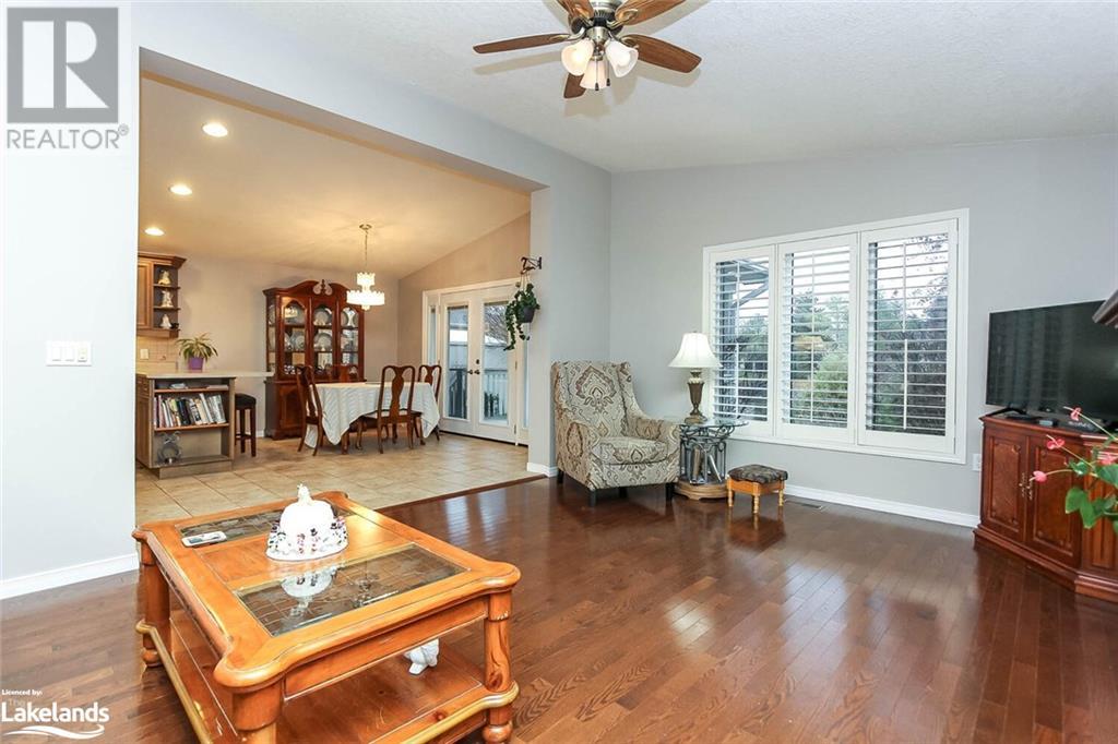 8 Pennsylvania Avenue, Wasaga Beach, Ontario  L9Z 3A8 - Photo 22 - 40546577