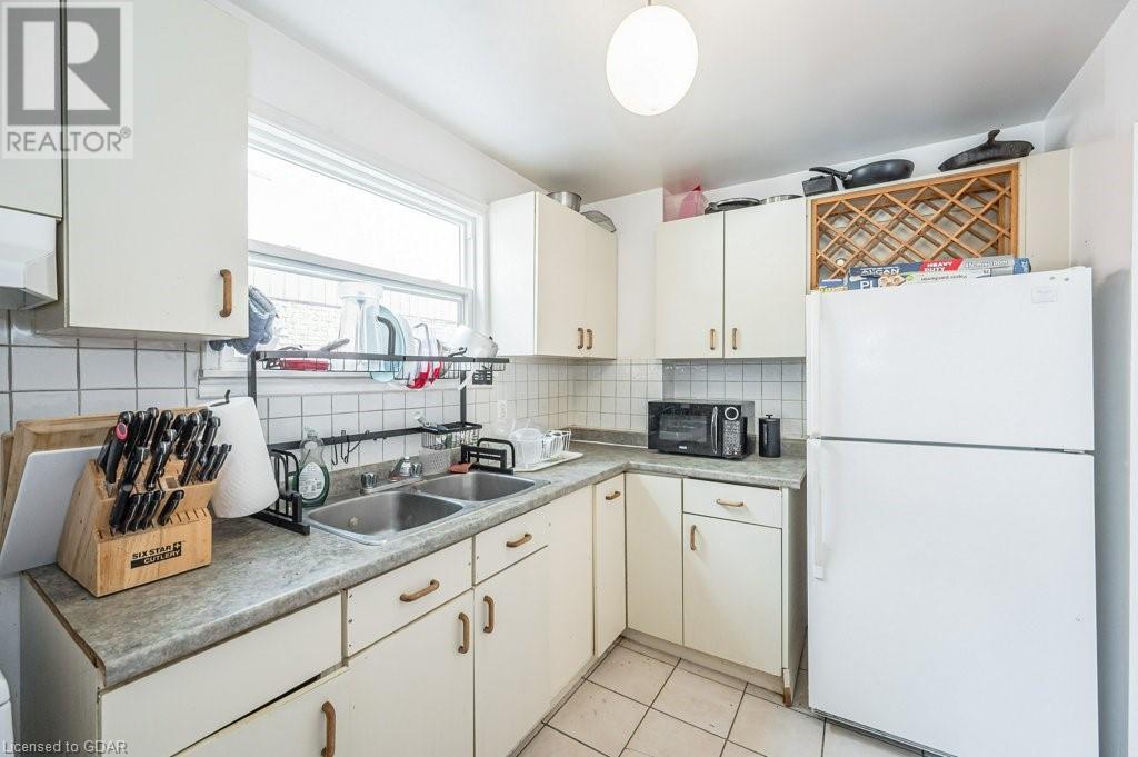 19 Mason Court, Guelph, Ontario  N1G 3G9 - Photo 13 - 40546446