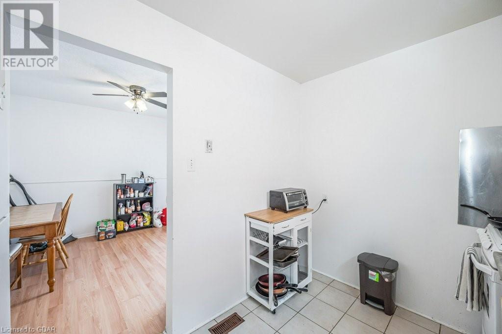 19 Mason Court, Guelph, Ontario  N1G 3G9 - Photo 15 - 40546446