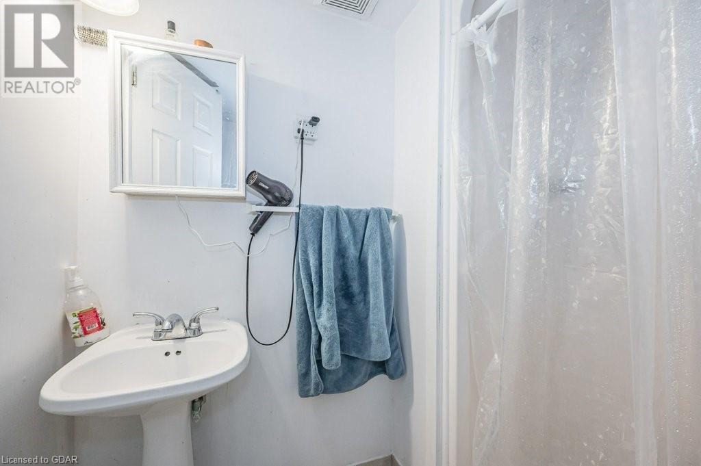 19 Mason Court, Guelph, Ontario  N1G 3G9 - Photo 25 - 40546446