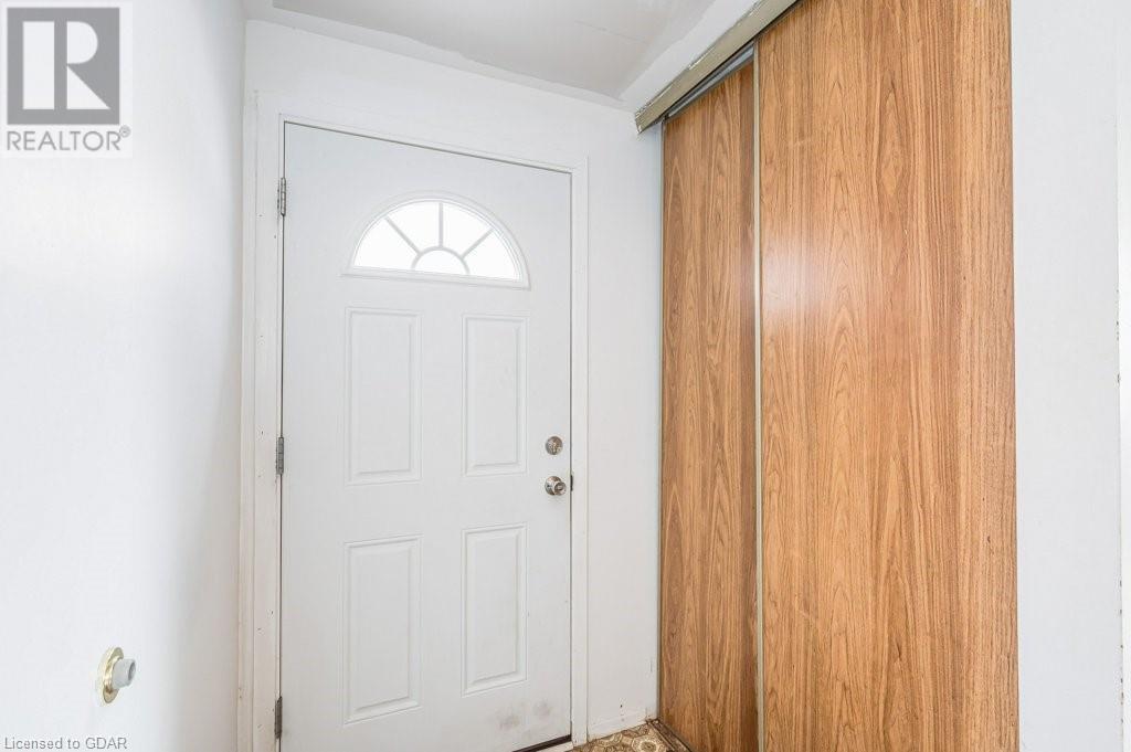 19 Mason Court, Guelph, Ontario  N1G 3G9 - Photo 6 - 40546446