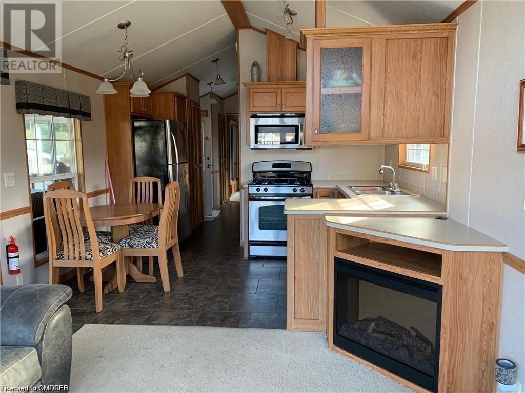 7489 Sideroad 5 E Unit# Tamarak 113, Mount Forest, Ontario  N0G 2L0 - Photo 14 - 40526002