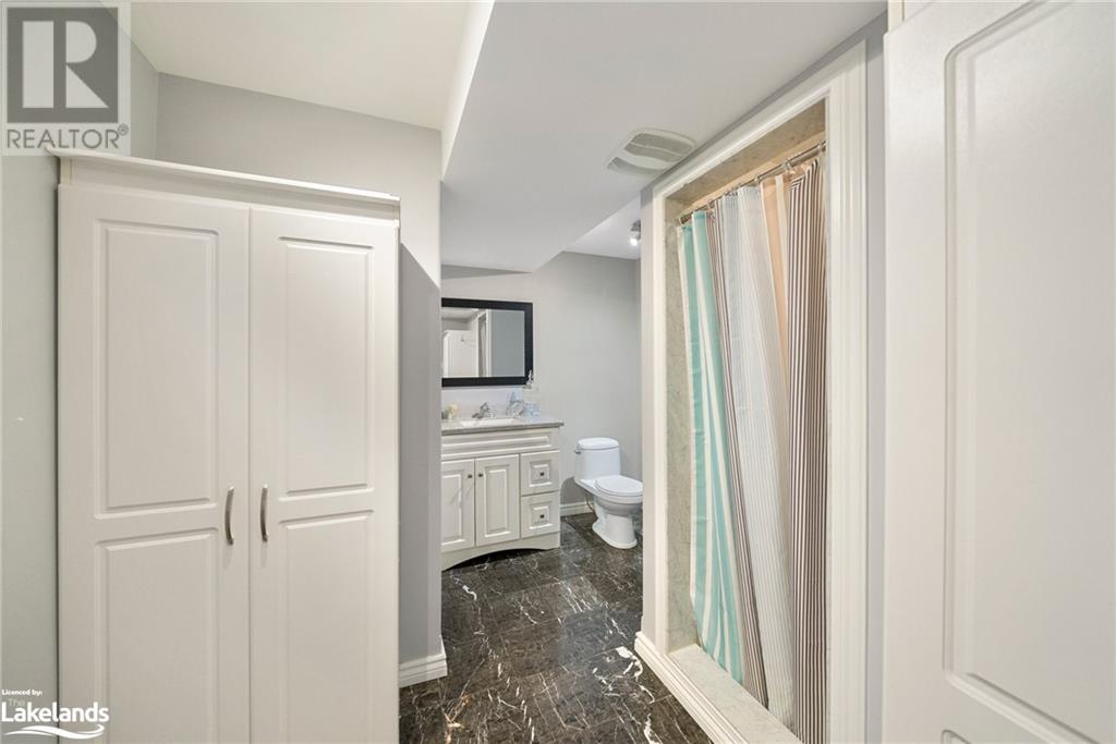 20 Oakside Court, Barrie, Ontario  L4N 5V5 - Photo 11 - 40546452