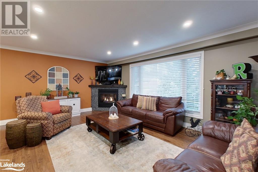 213 Hamilton Drive, Stayner, Ontario  L0M 1S0 - Photo 5 - 40544769