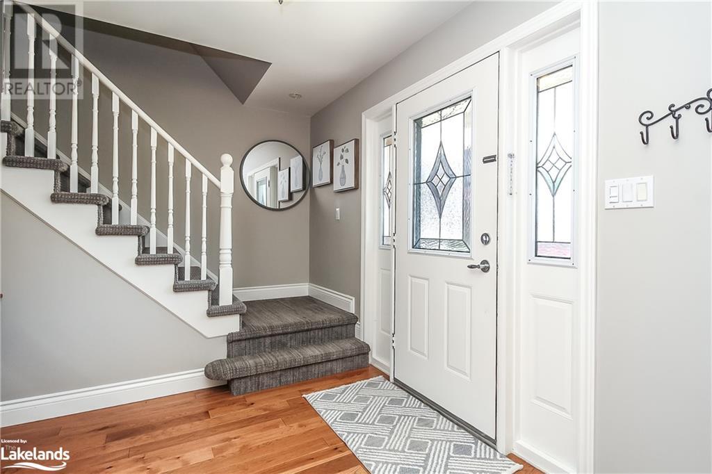 79 Lockhart Road, Collingwood, Ontario  L9Y 4N4 - Photo 2 - 40546722