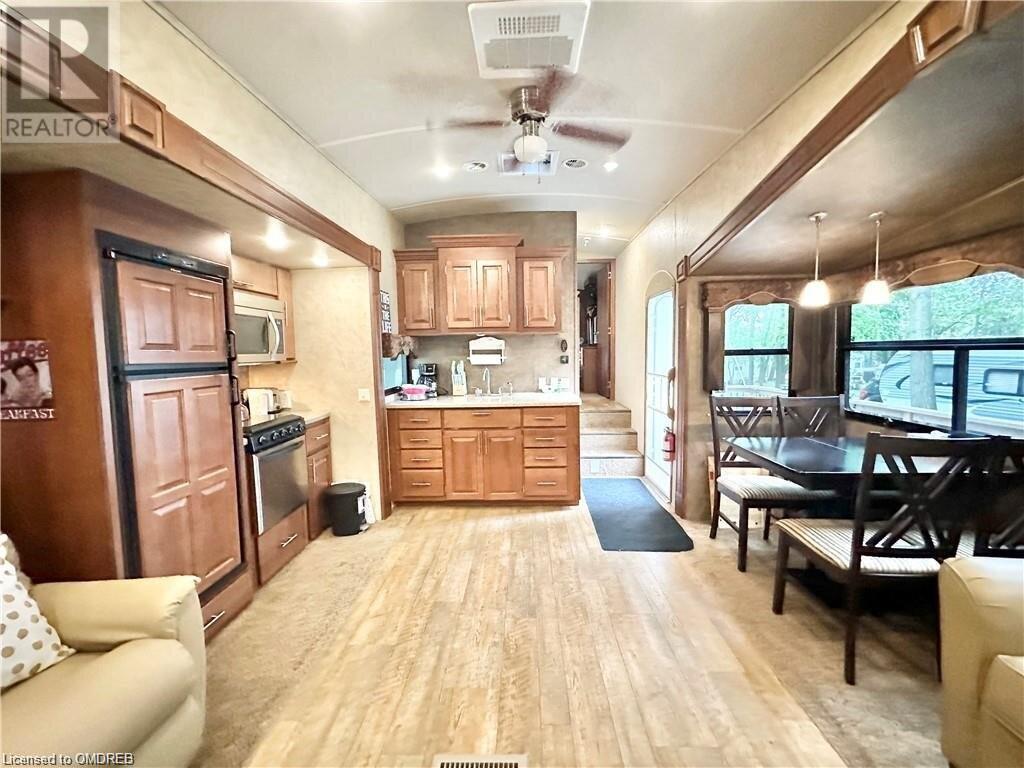 7489 Sideroad 5 E E Unit# Woodside 44, Mount Forest, Ontario  N0G 2L0 - Photo 19 - 40528874