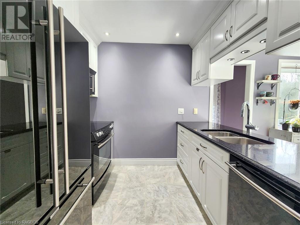 164 Balmy Beach Road, Georgian Bluffs, Ontario  N4K 5N4 - Photo 13 - 40545970