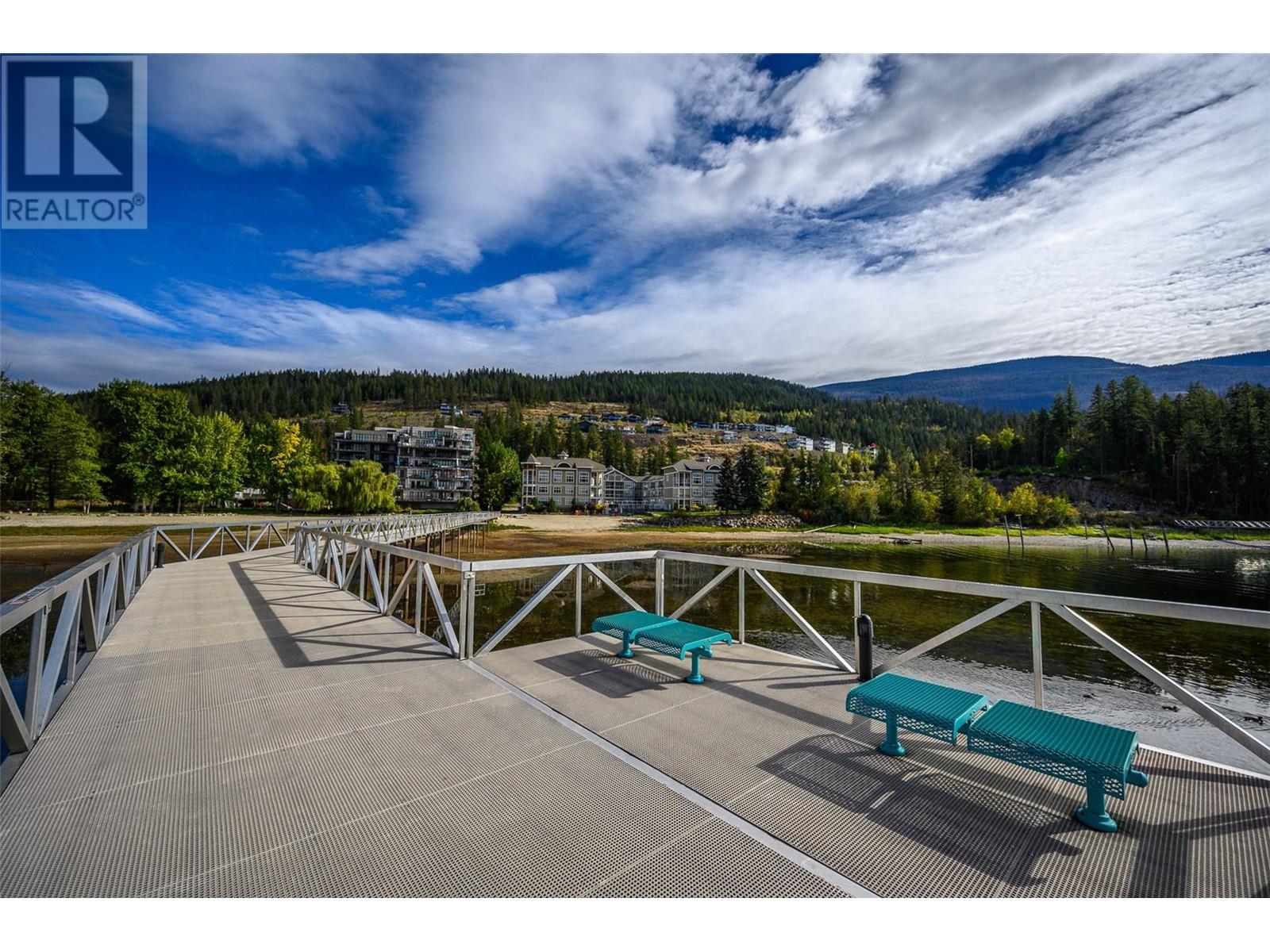 302 Mara Lake Lane Unit# 302, Sicamous, BC V0E2V1